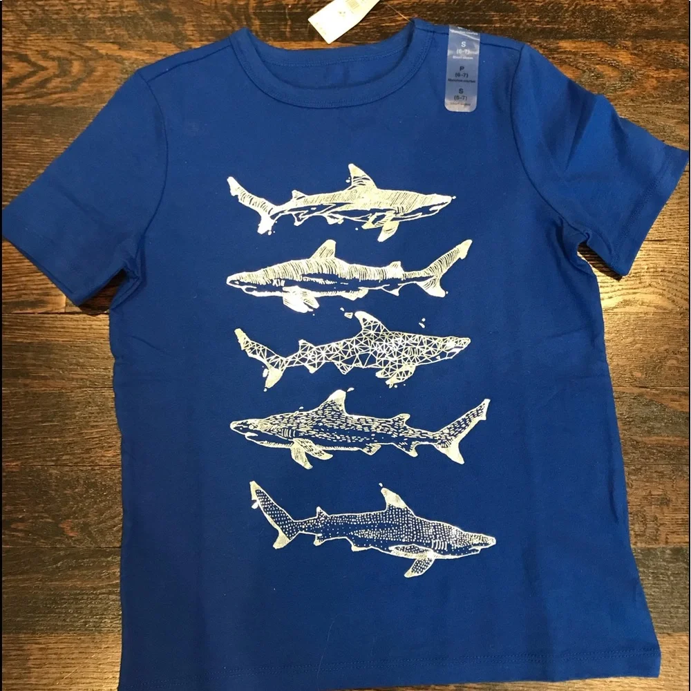 ⭐️NWT Gap Kids Boys Graphic Shark Tee Shirt⭐️